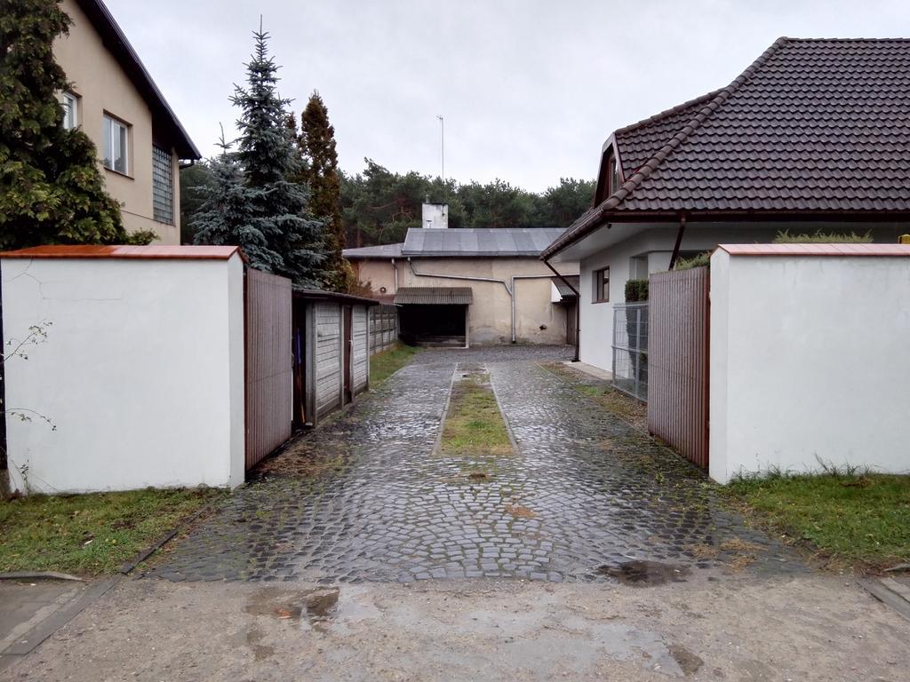 Pokoje Goscinne Sonia Tuszyn Esterno foto